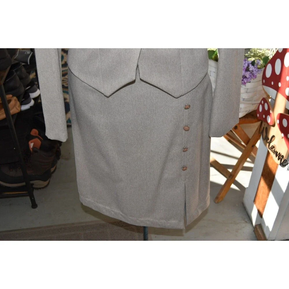 Vintage 1970s 2-Piece Skirt Suit Pencil Skirt Puffed Sleeves Beige Size Small